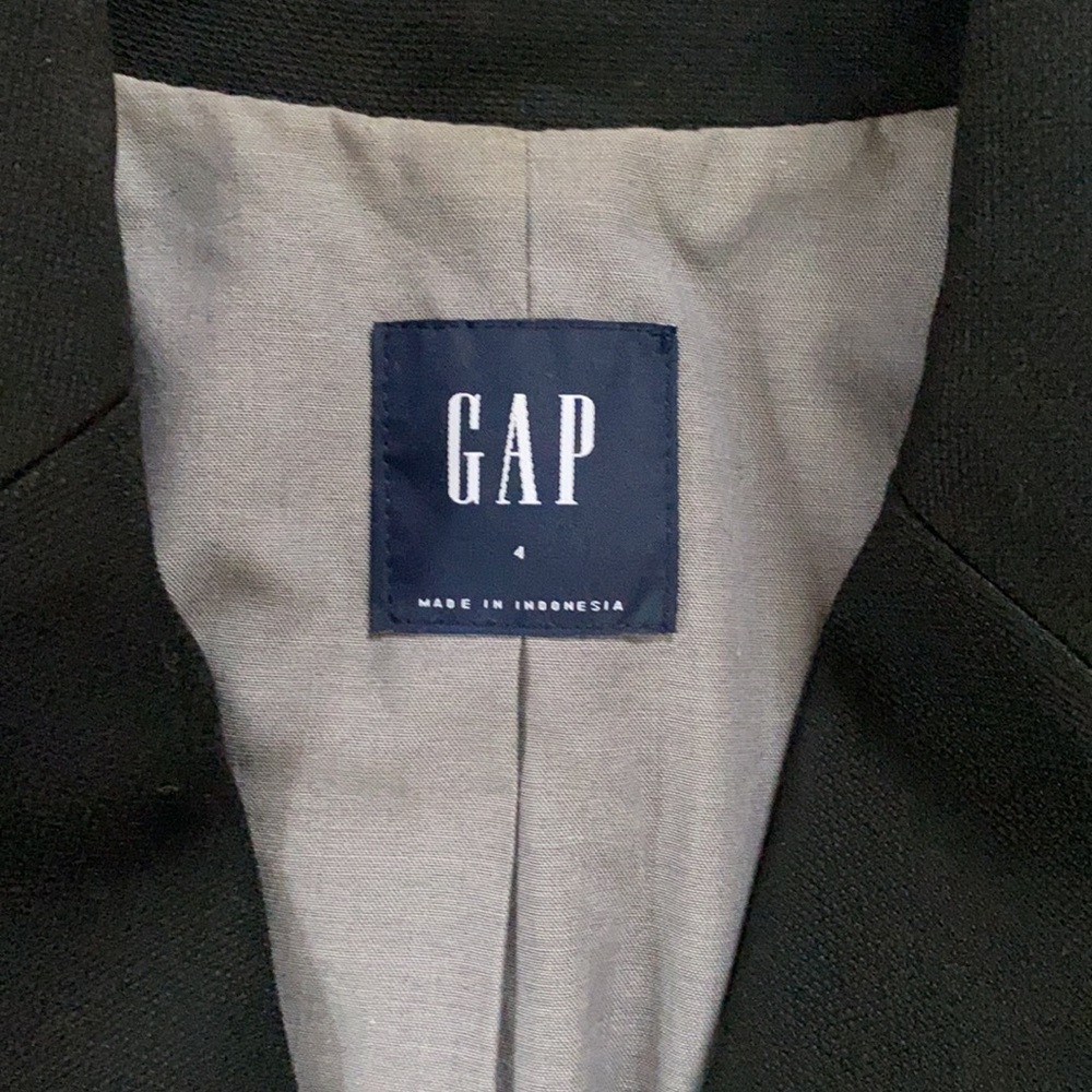 Gap One-Button Blazer - image 4